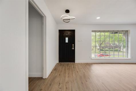 10823 Meadowcliff Lane Dallas TX 75238