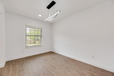 10823 Meadowcliff Lane Dallas TX 75238