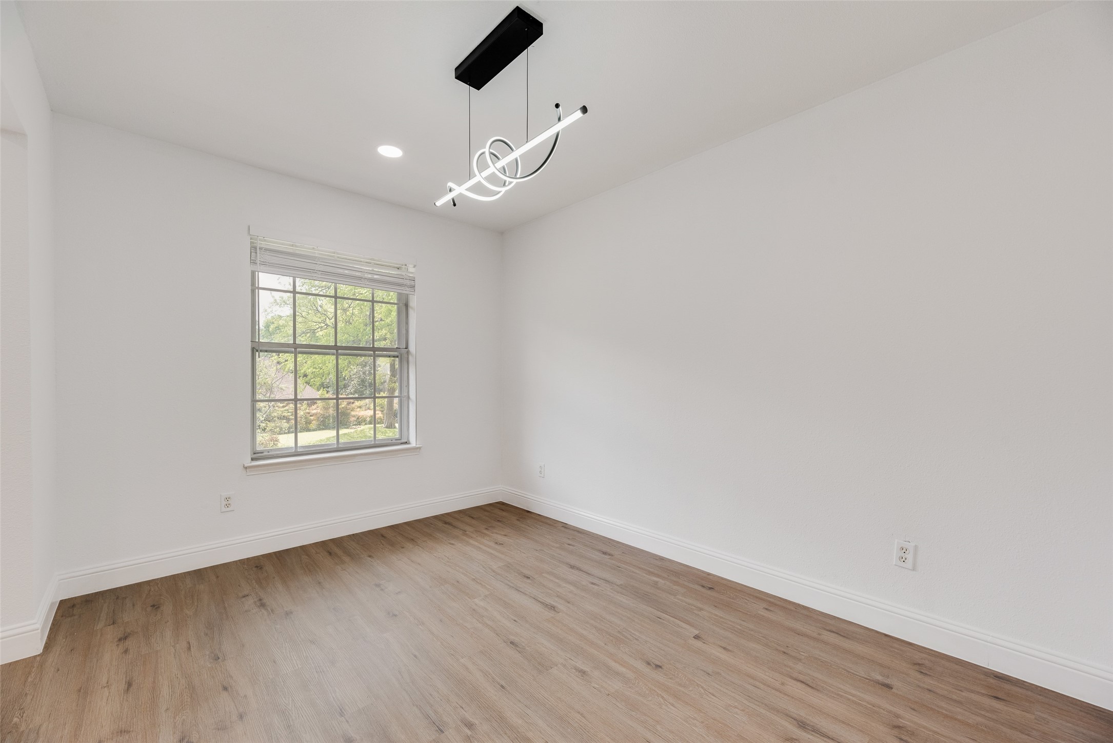 10823 Meadowcliff Lane Dallas TX 75238