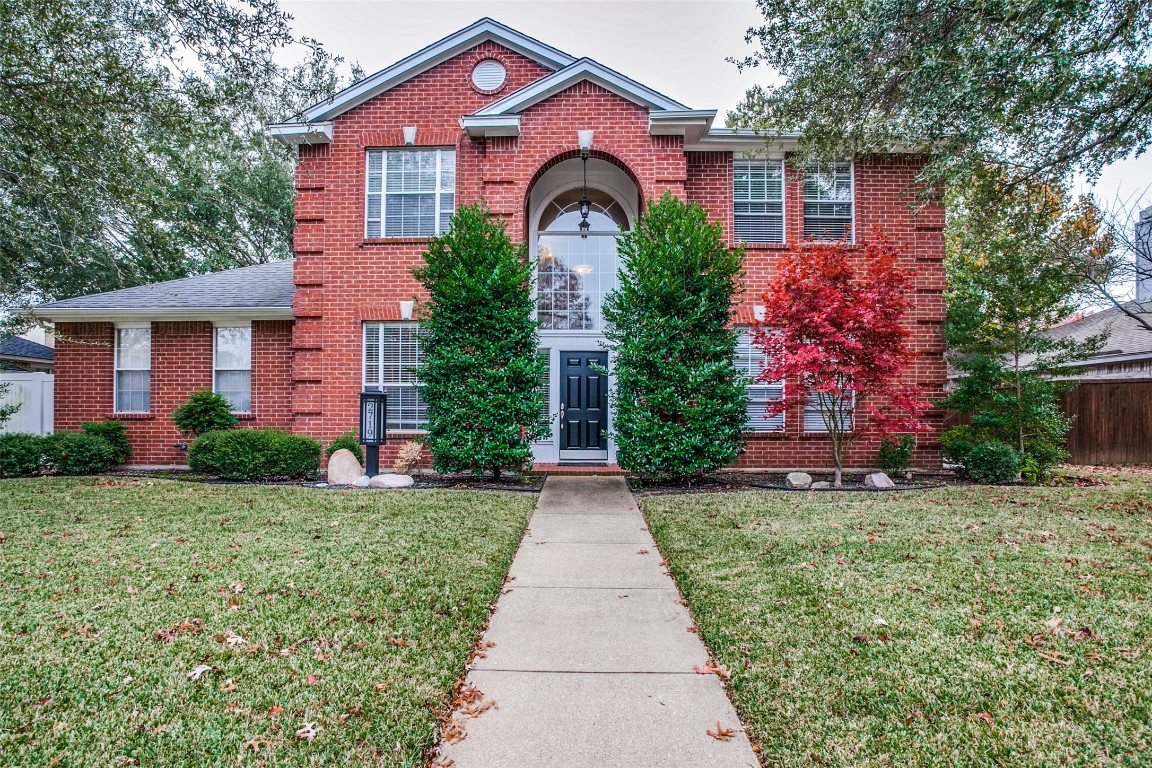2719 Olympia Drive Grand Prairie TX 75052