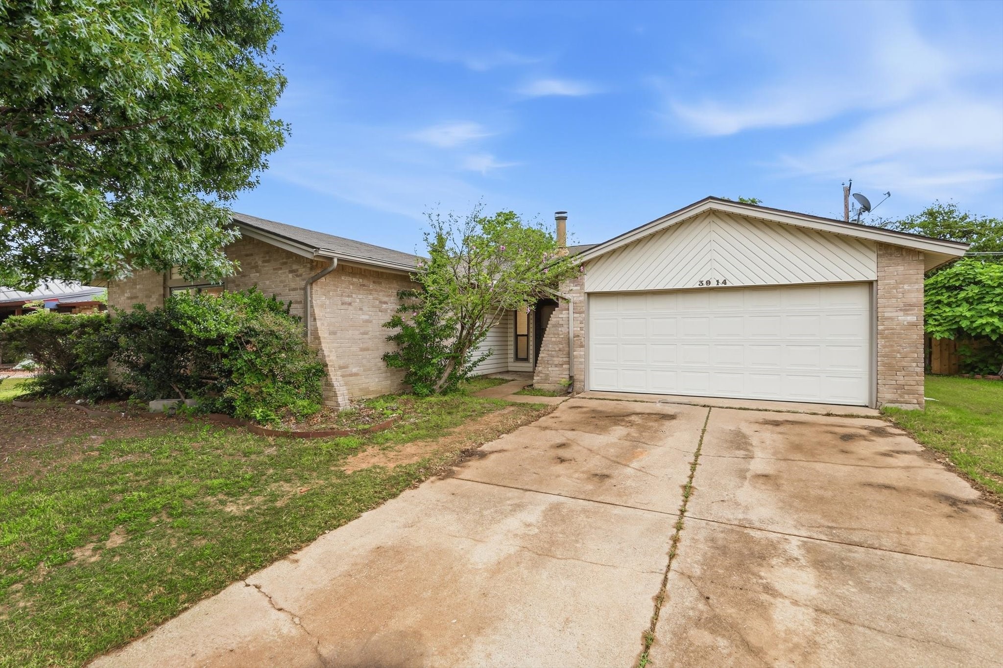 3914 Willowood Lane Grand Prairie TX 75052