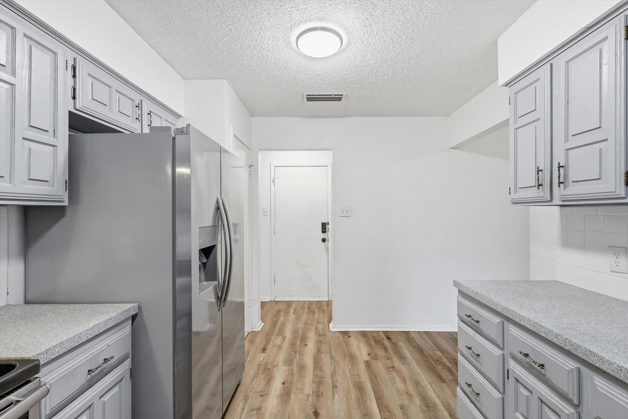 3914 Willowood Lane Grand Prairie TX 75052