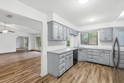 3914 Willowood Lane Grand Prairie TX 75052