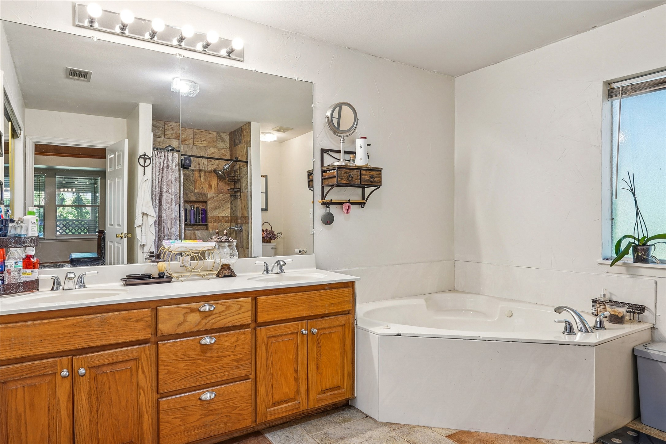 211 Ashford Lane Midlothian TX 76065