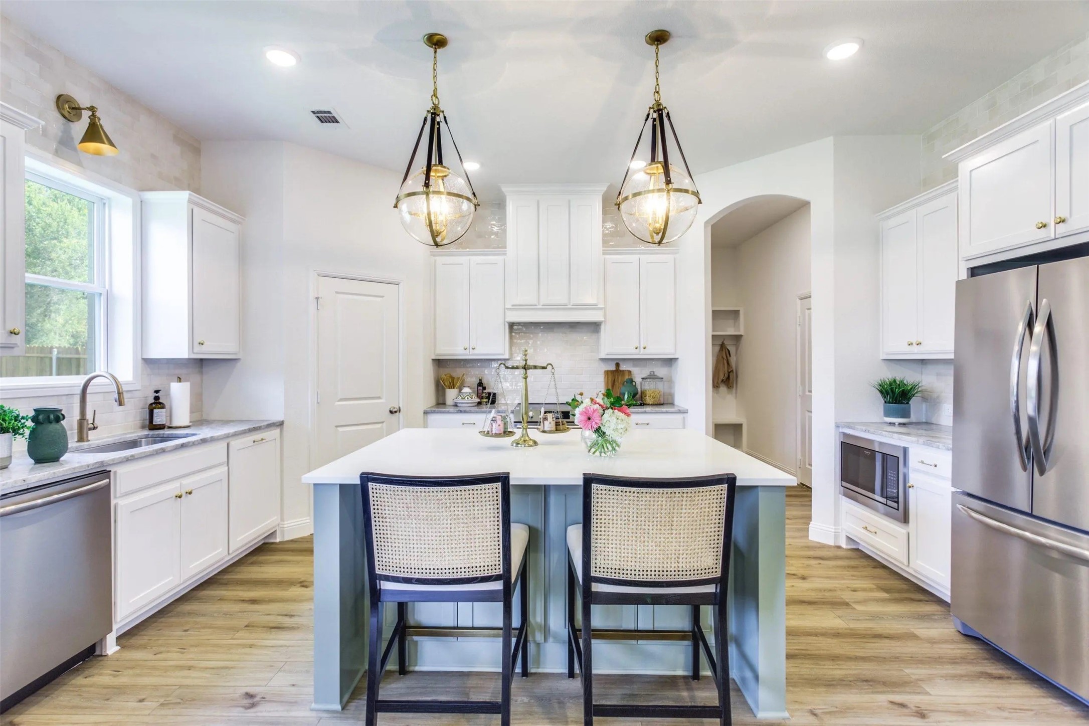 602 Sterling Drive Benbrook TX 76126