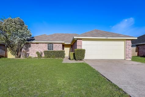 1507 Nightingale Court Desoto TX 75115
