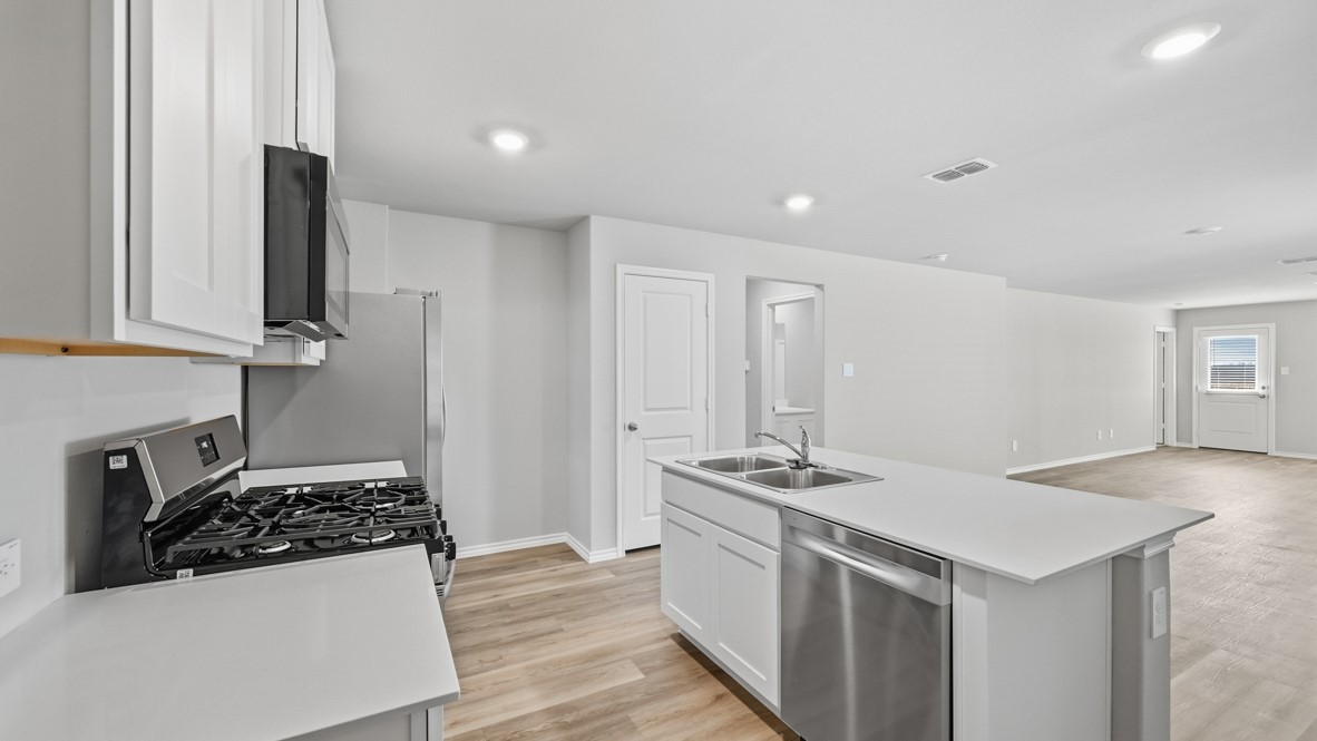 5529 Rollins Drive Denton TX 76249