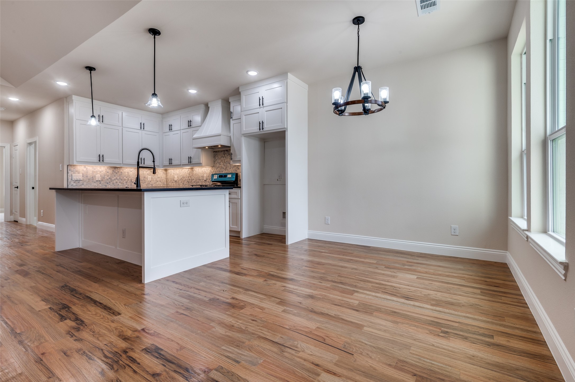411 N Watson Street Seagoville TX 75159