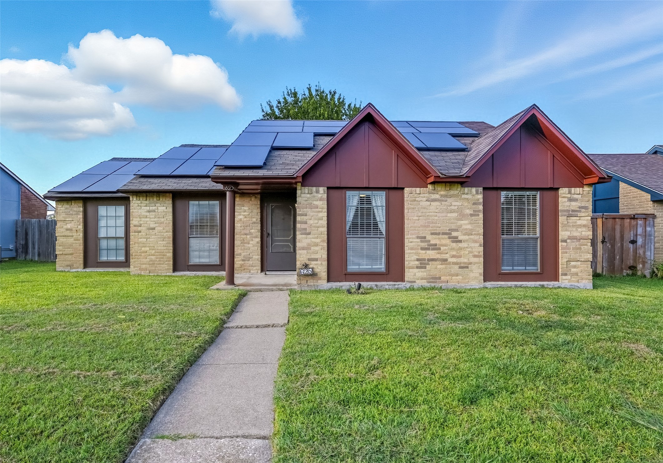 625 Camilla Lane Garland TX 75040