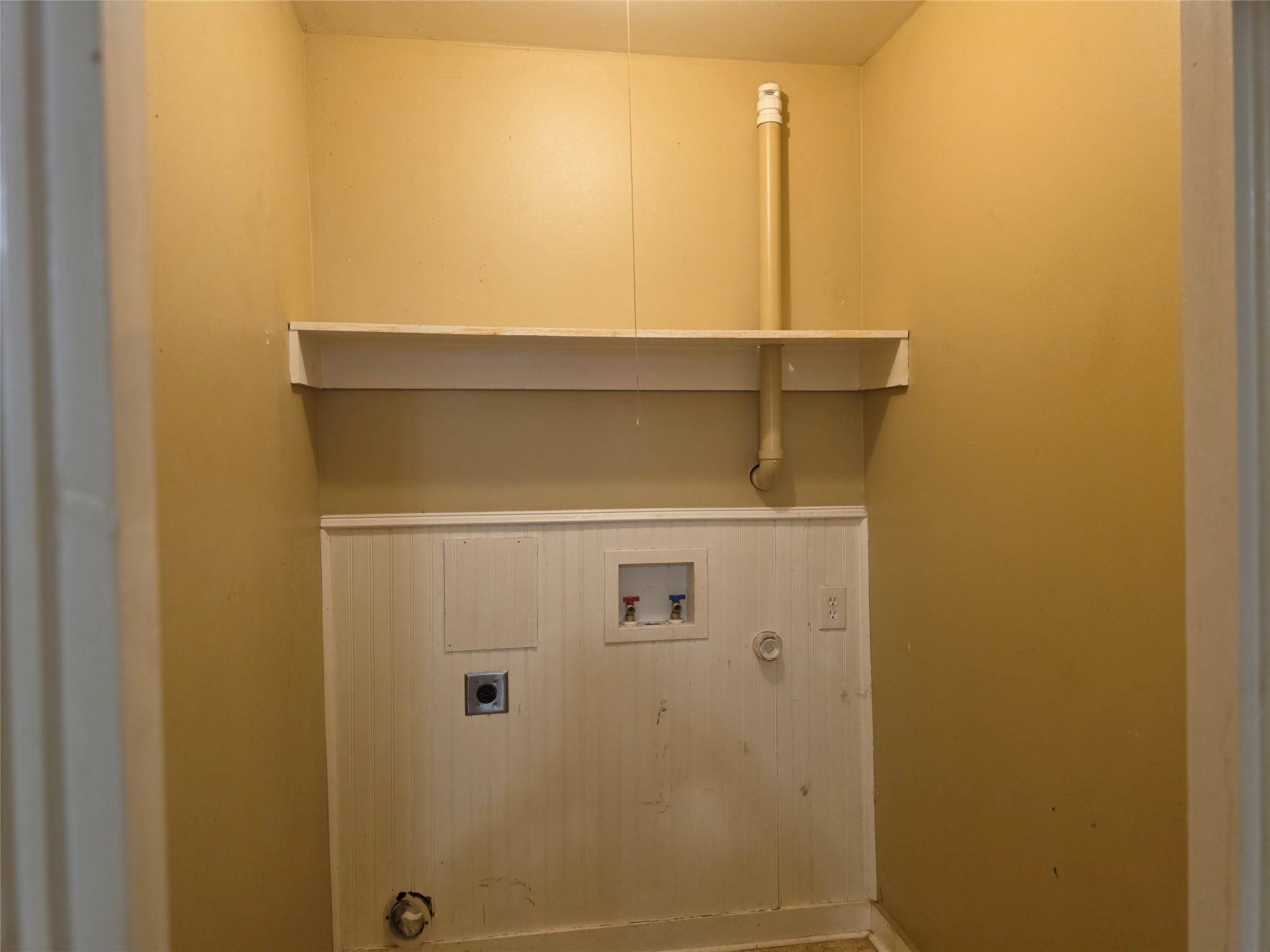 509 Starkey Street Bangs TX 76823