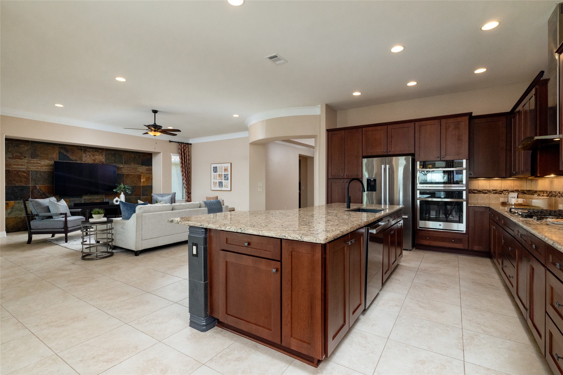 11517 Parkcrest Drive Denton TX 76207