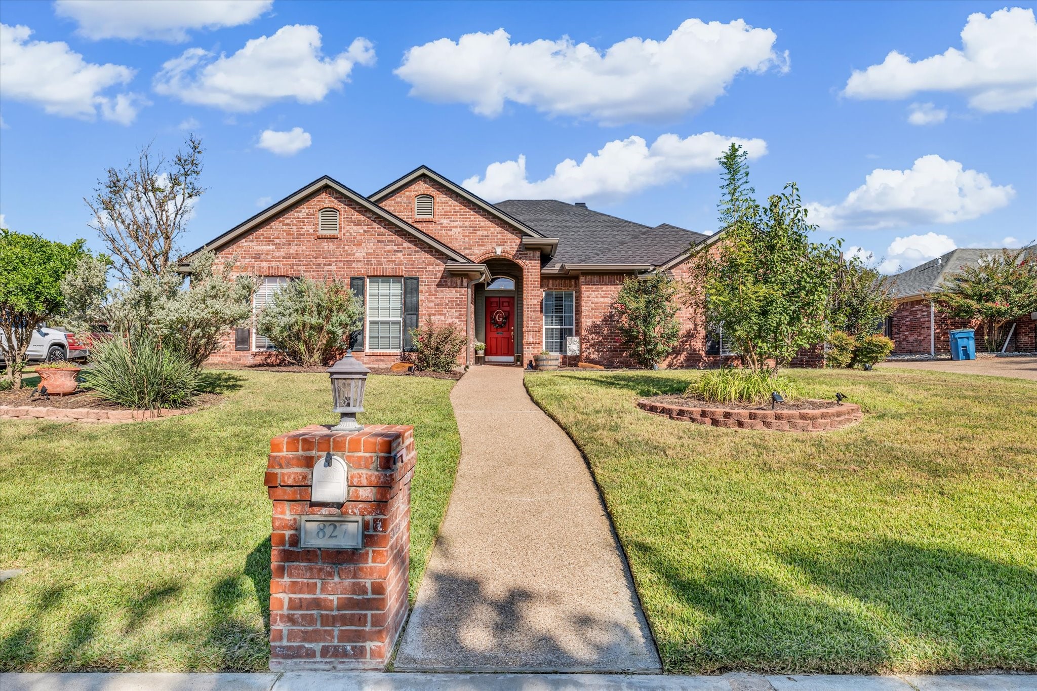827 Cheyenne Trail Hewitt TX 76643