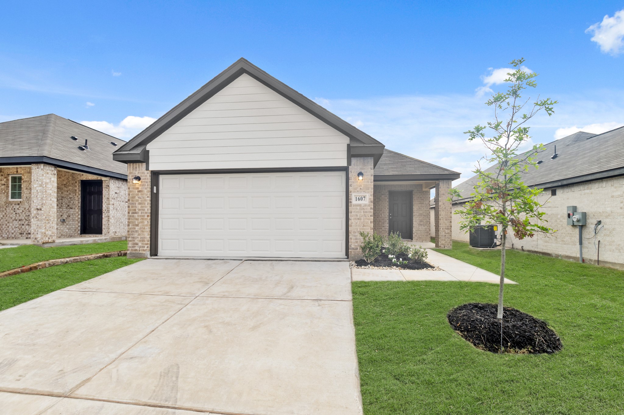 1607 Romans Road Ennis TX 75119