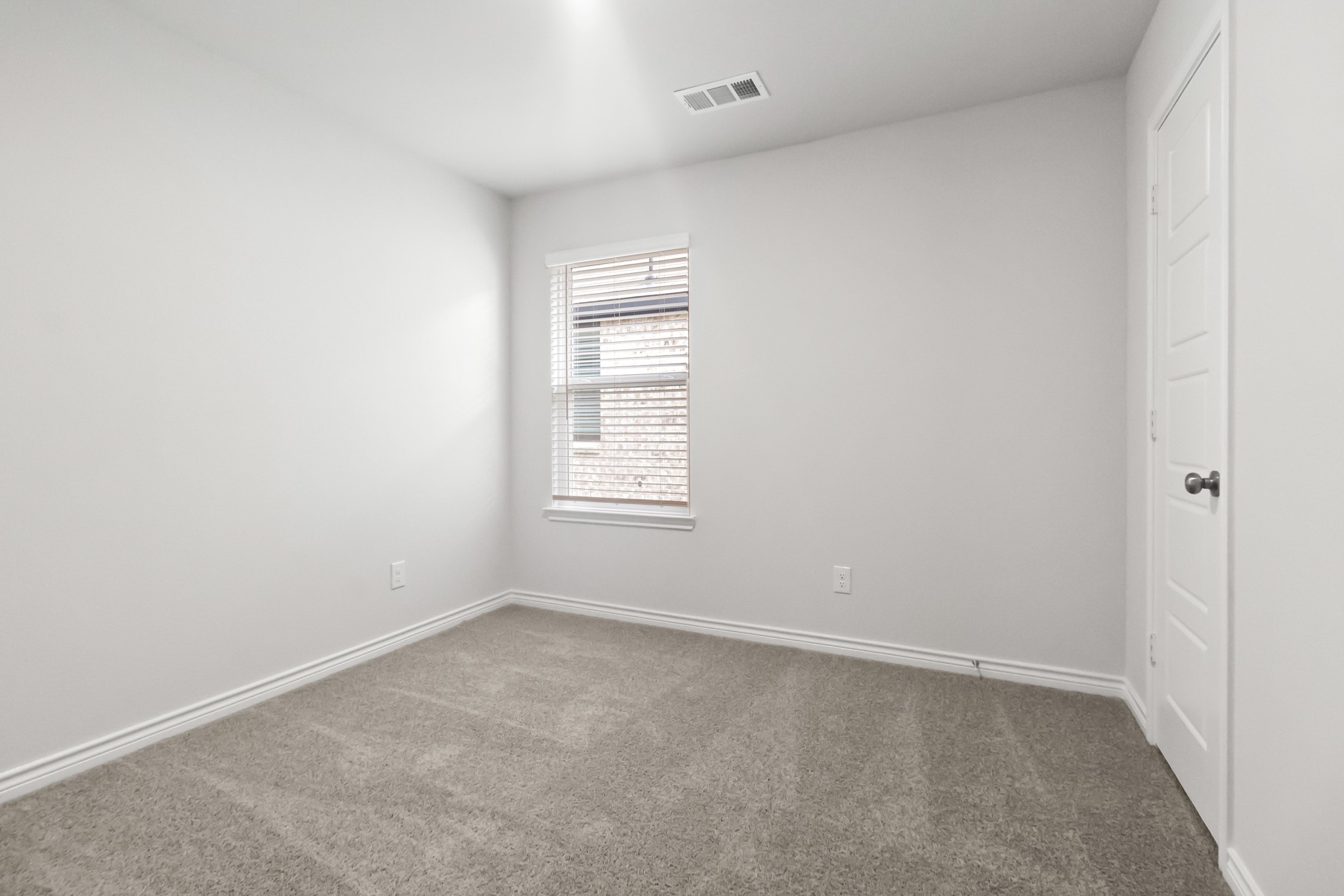 1607 Romans Road Ennis TX 75119