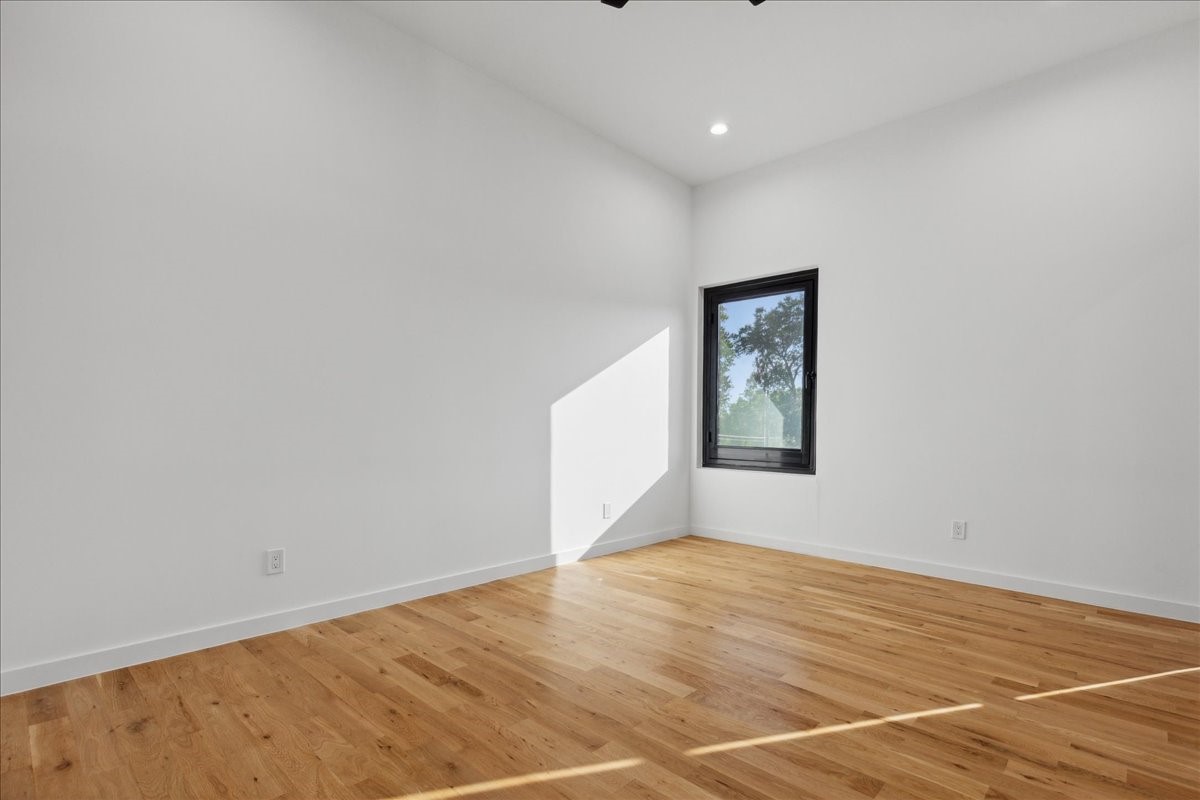 3828 Eaton Drive Dallas TX 75220