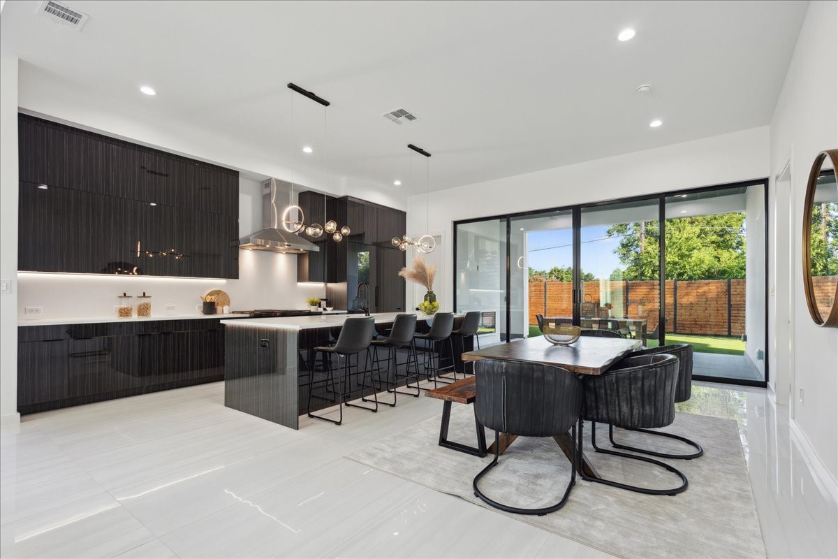 3828 Eaton Drive Dallas TX 75220