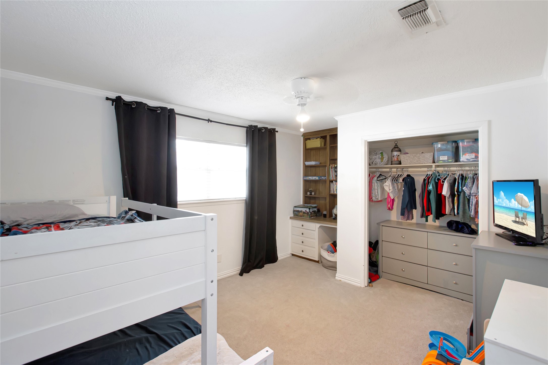 853 Royal Terrace Hurst TX 76053
