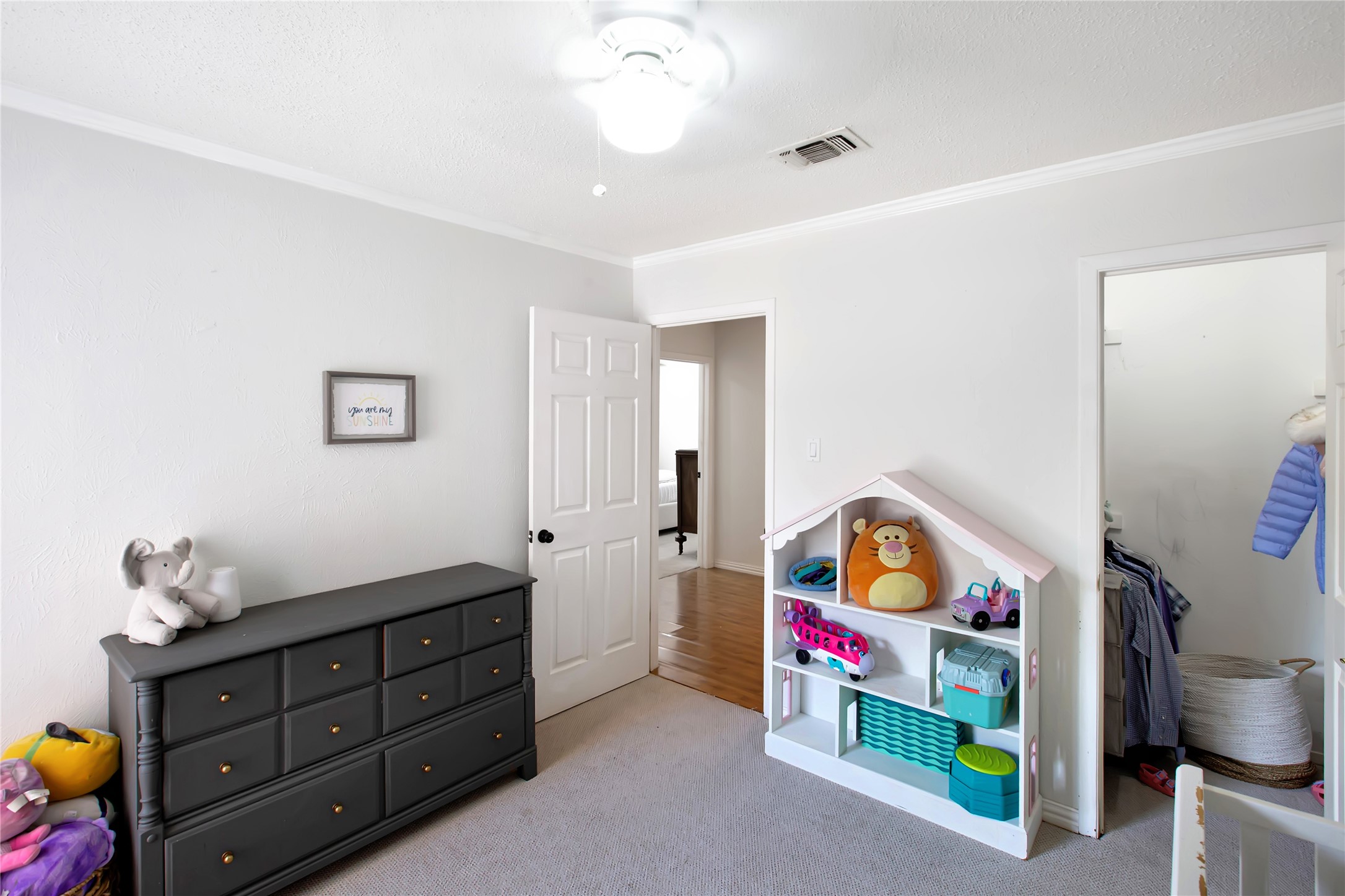 853 Royal Terrace Hurst TX 76053