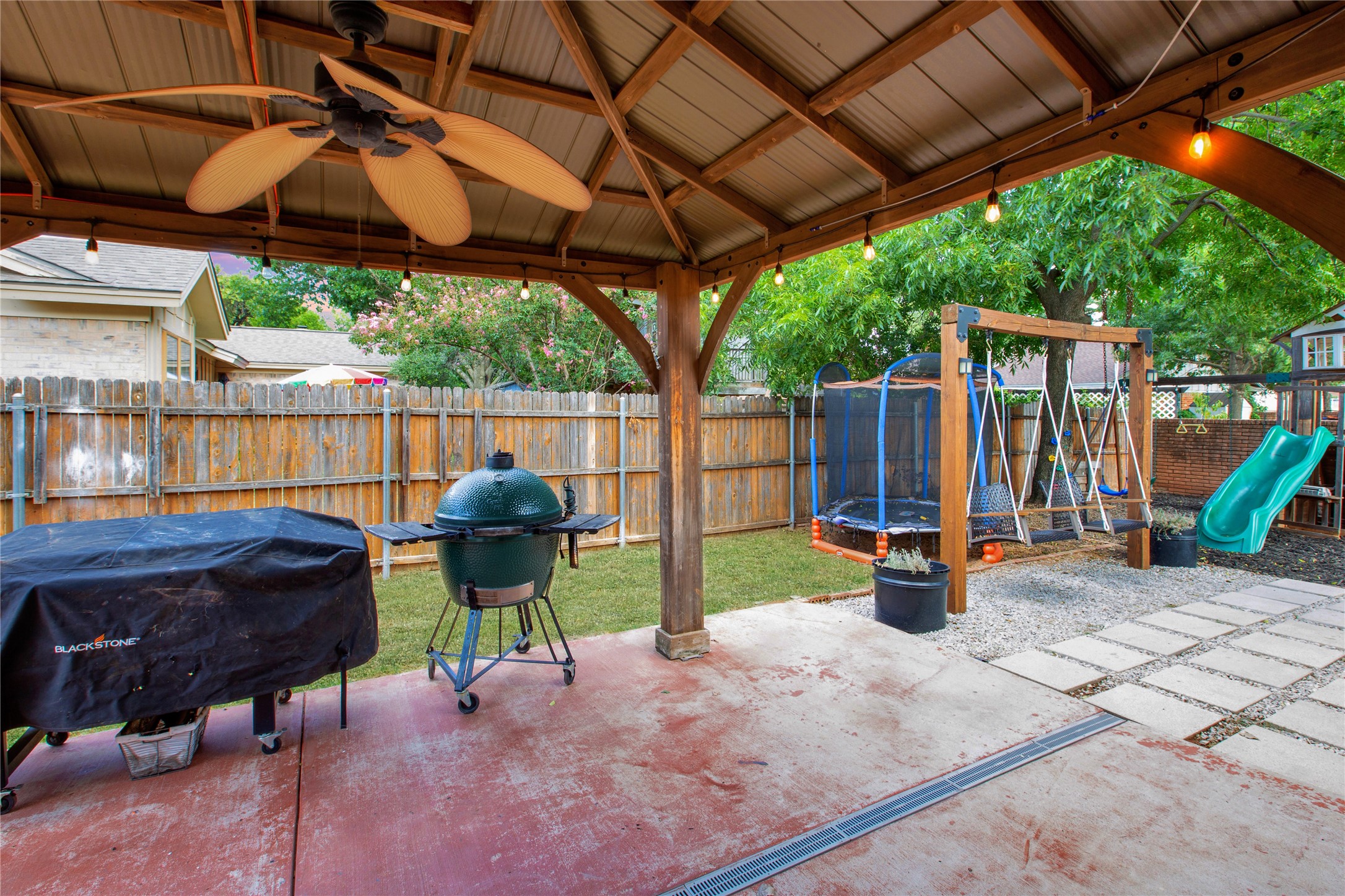 853 Royal Terrace Hurst TX 76053