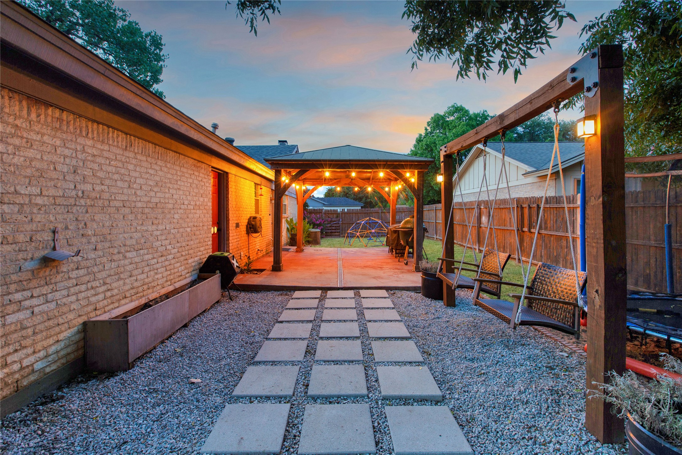 853 Royal Terrace Hurst TX 76053