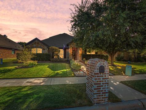 3028 Carlton Parkway Waxahachie TX 75165