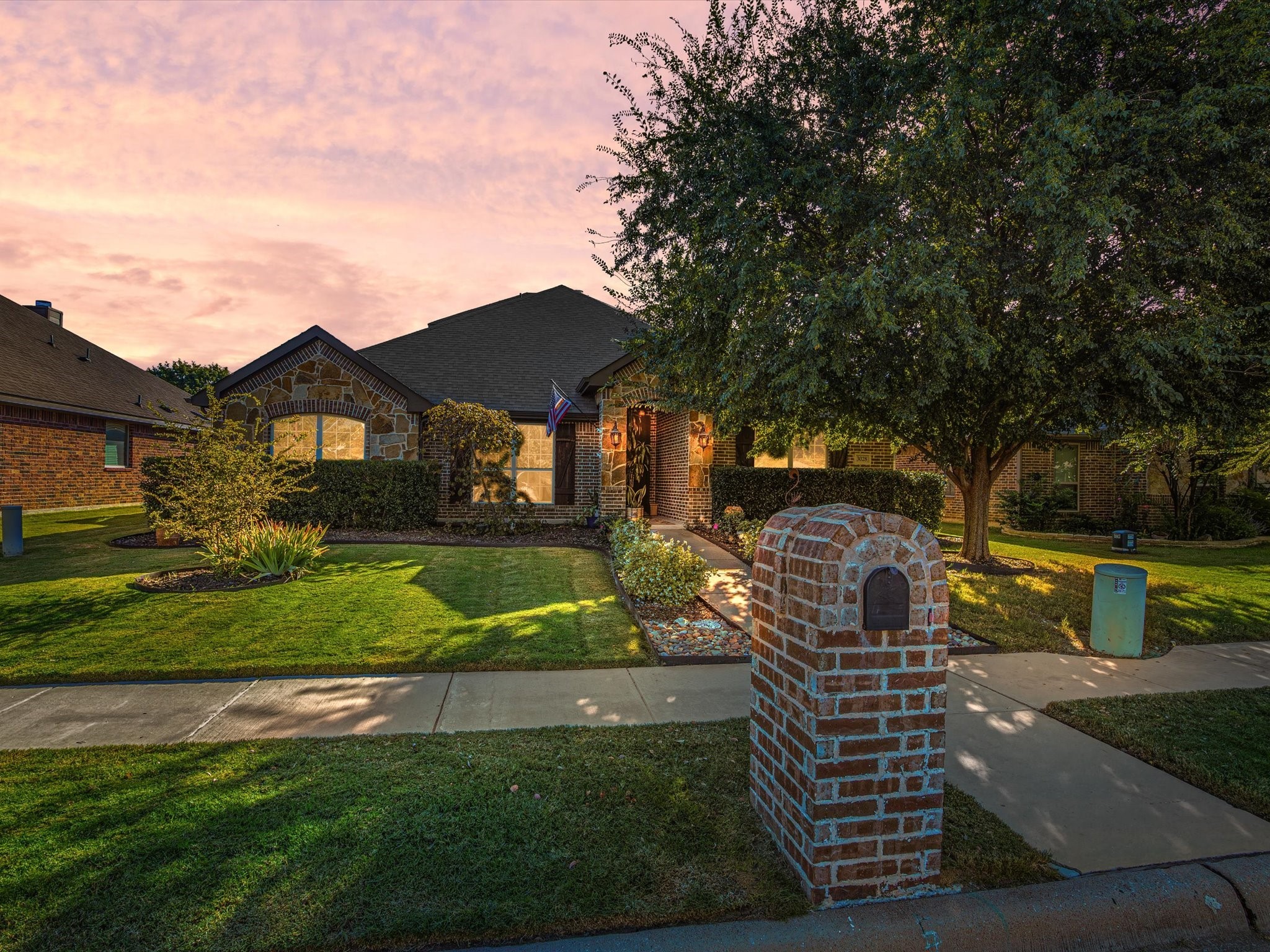 3028 Carlton Parkway Waxahachie TX 75165