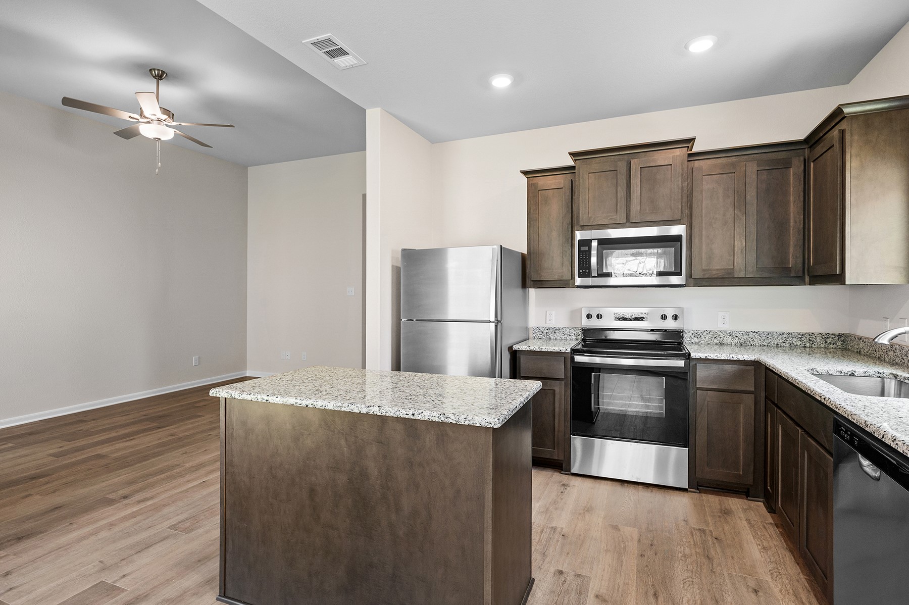 6356 Emerald Tree Lane Dallas TX 75241