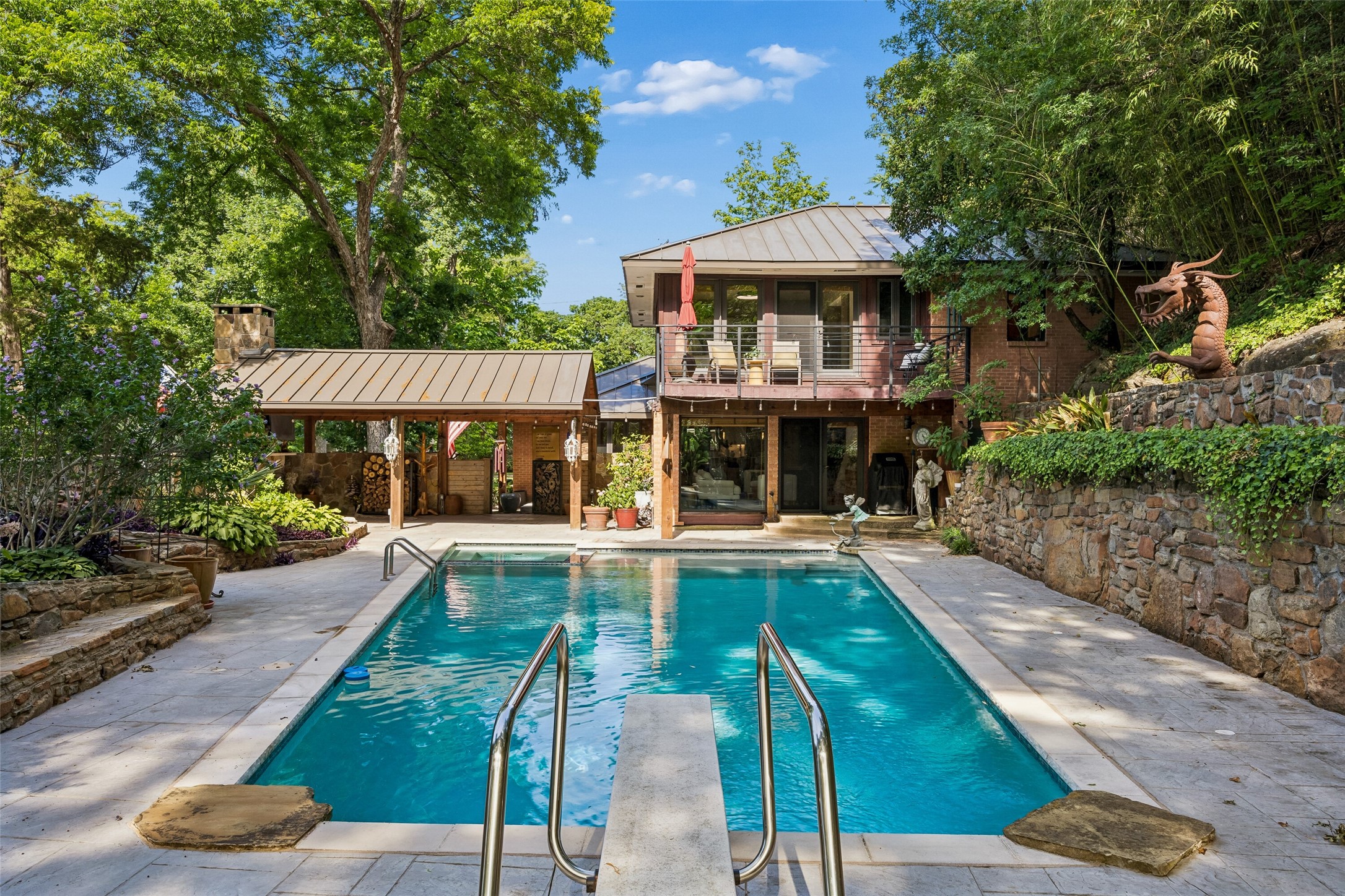404 W Greenbriar Lane Dallas TX 75208