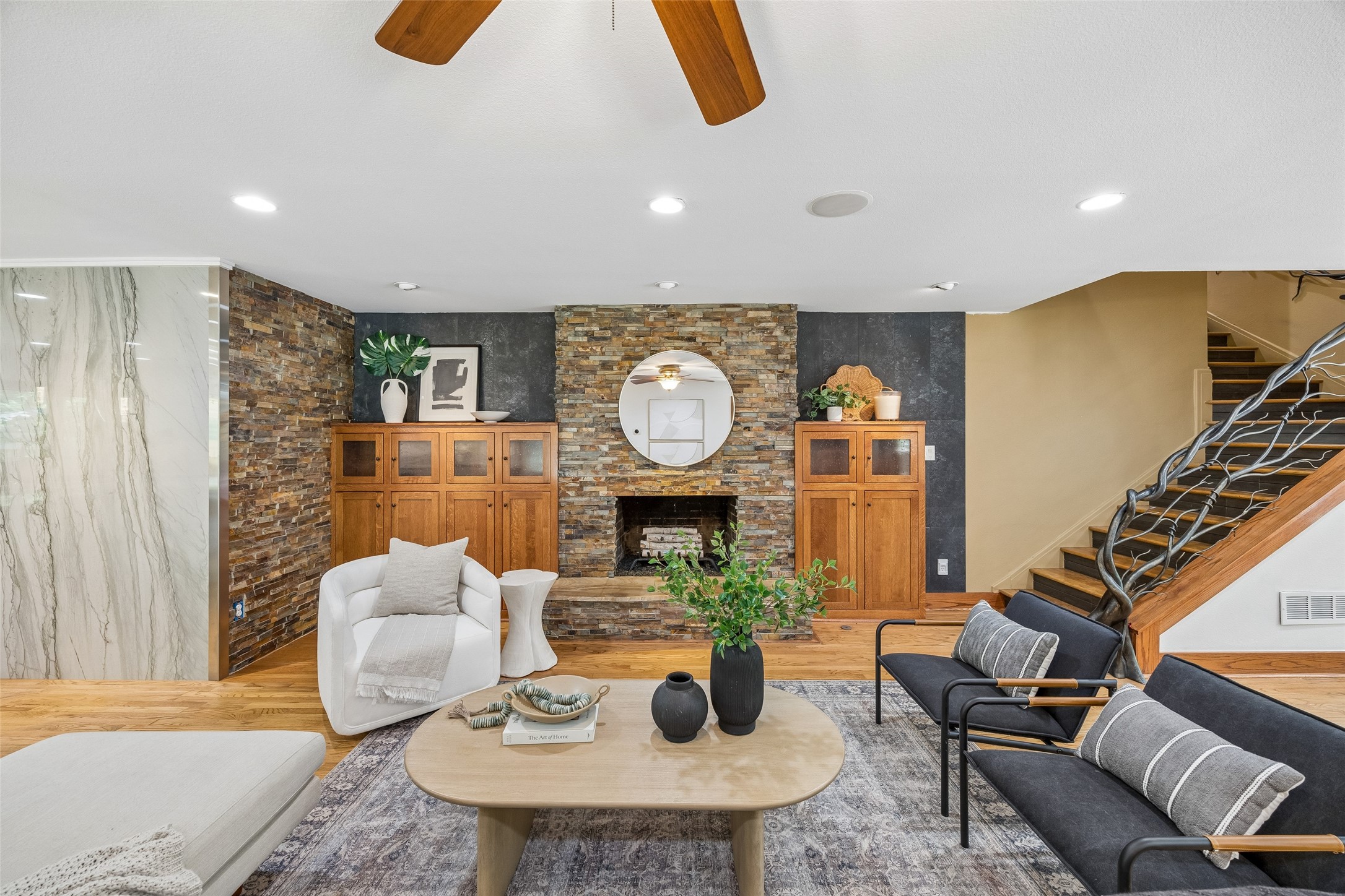 404 W Greenbriar Lane Dallas TX 75208