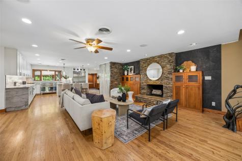 404 W Greenbriar Lane Dallas TX 75208