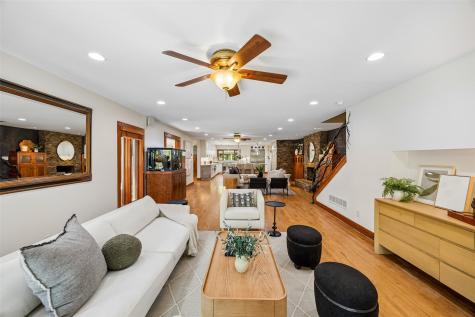 404 W Greenbriar Lane Dallas TX 75208