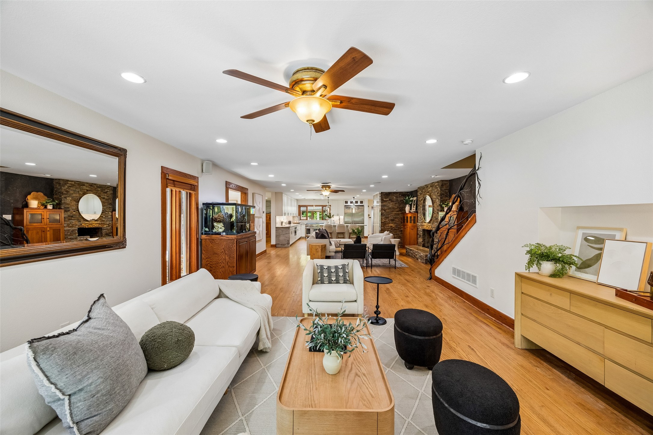 404 W Greenbriar Lane Dallas TX 75208