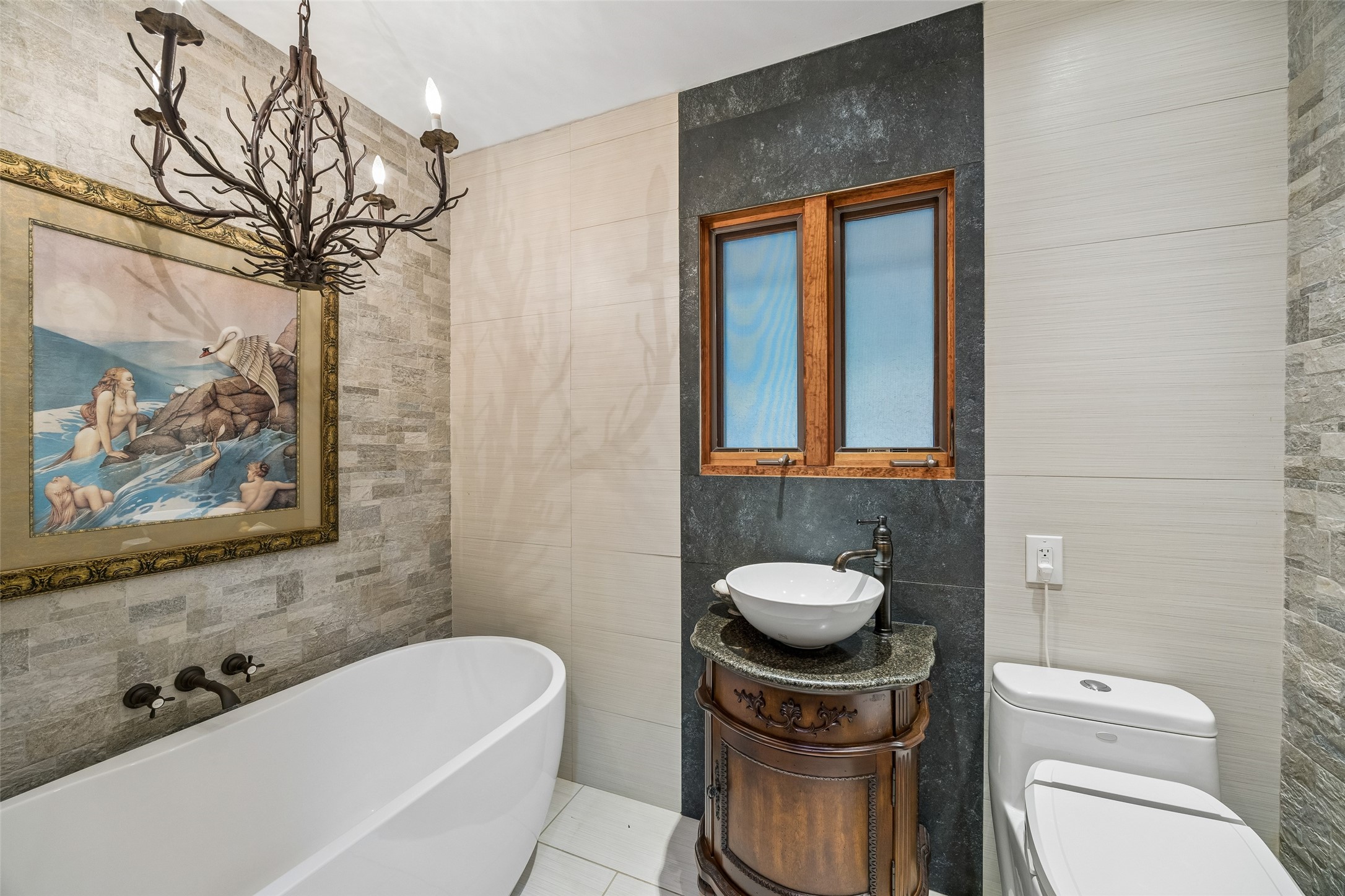 404 W Greenbriar Lane Dallas TX 75208