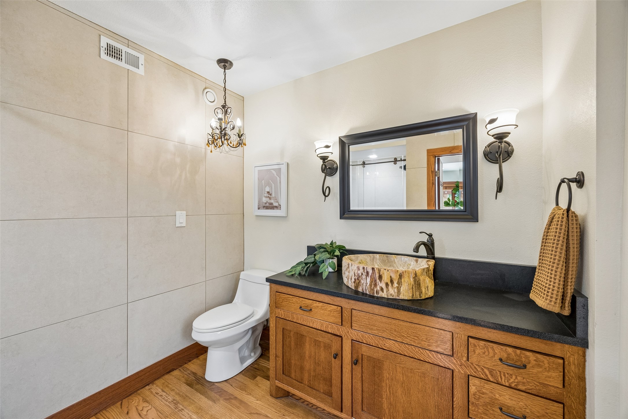 404 W Greenbriar Lane Dallas TX 75208