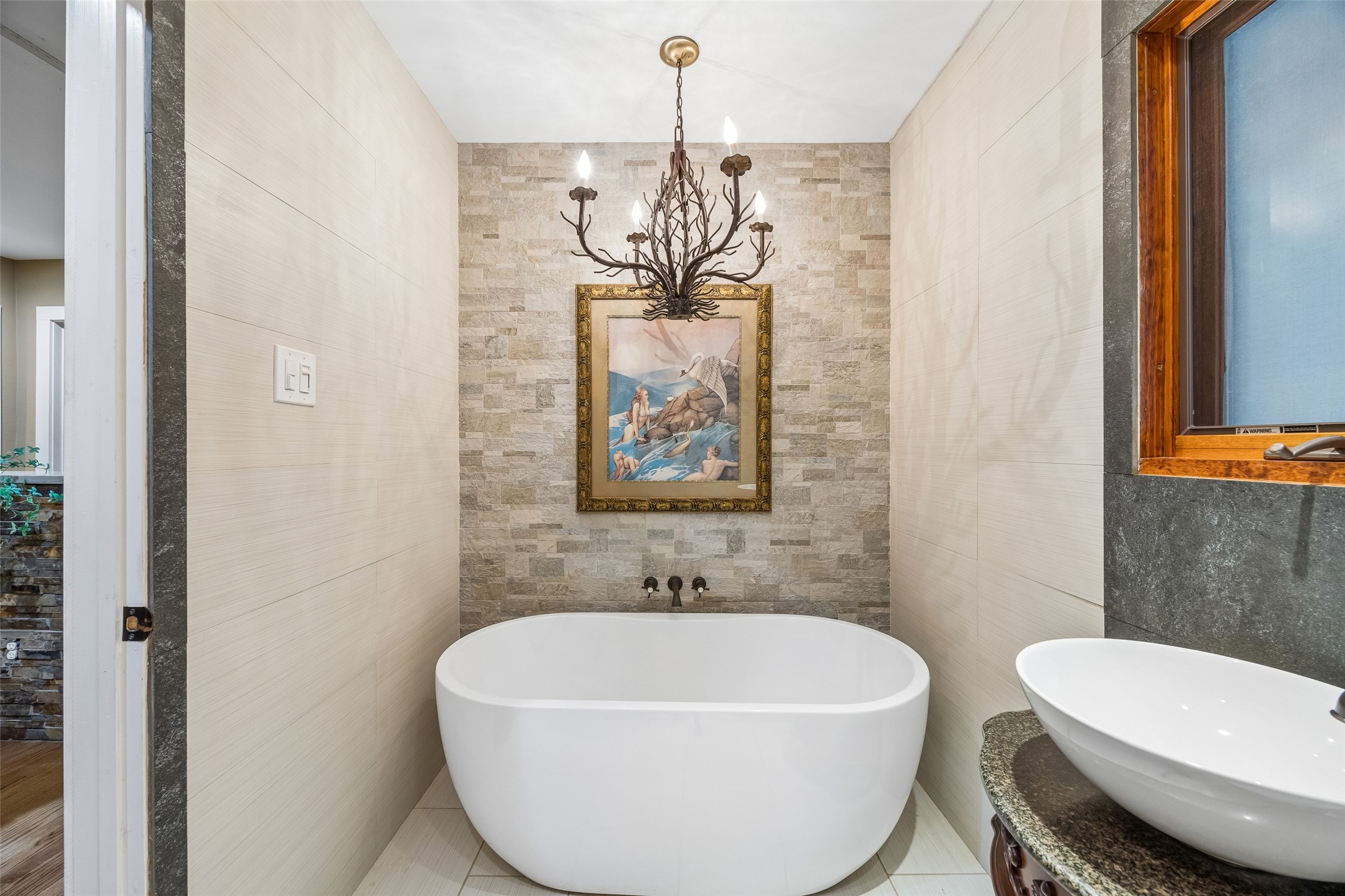 404 W Greenbriar Lane Dallas TX 75208