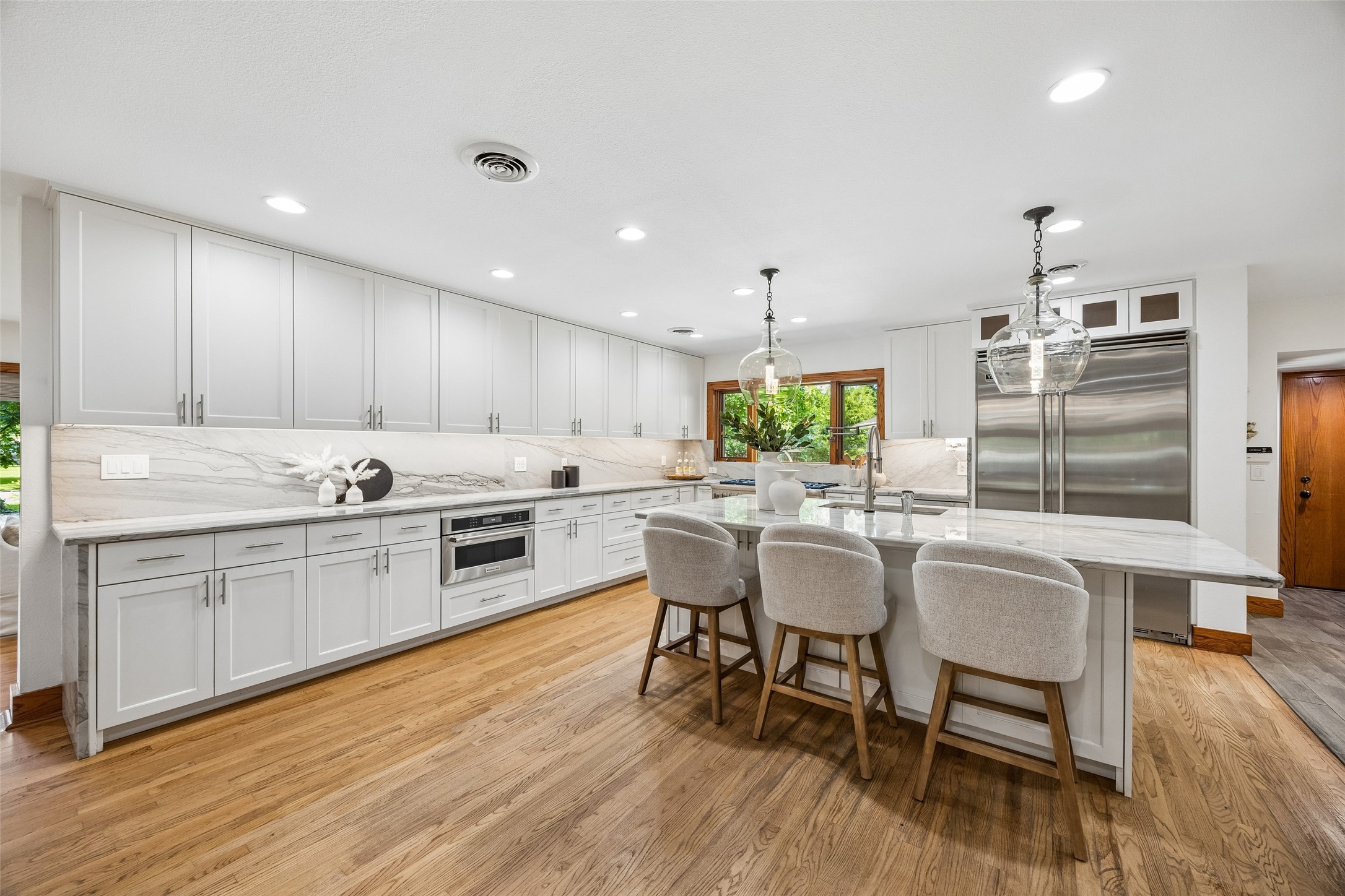 404 W Greenbriar Lane Dallas TX 75208