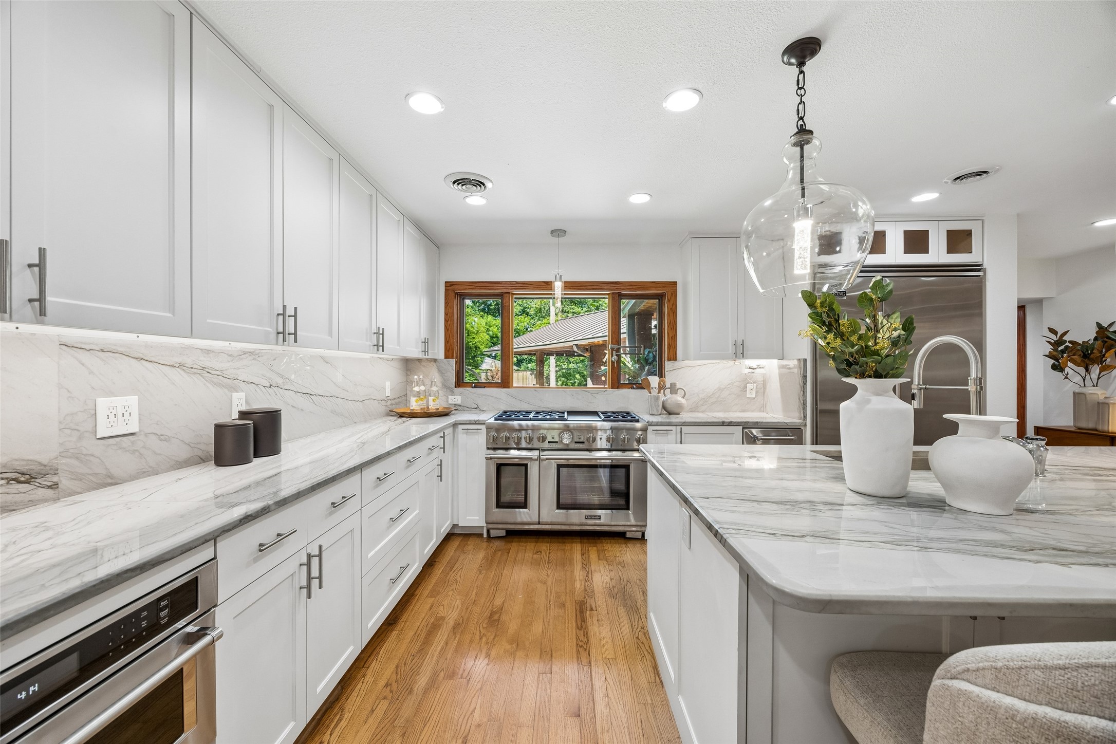 404 W Greenbriar Lane Dallas TX 75208