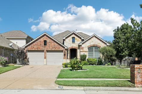 2708 Cove Drive Grand Prairie TX 75054