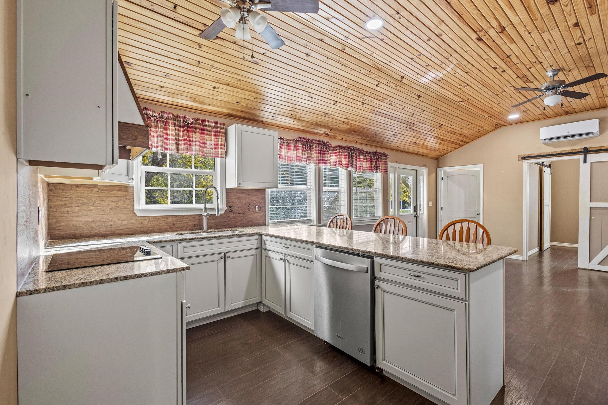 105 Reich Street Bonham TX 75418