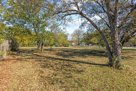 105 Reich Street Bonham TX 75418