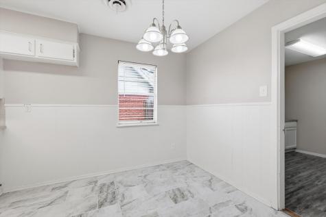 713 Waggoner Drive Arlington TX 76013