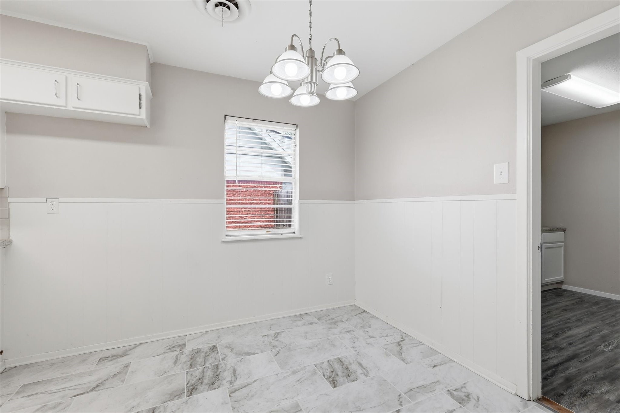 713 Waggoner Drive Arlington TX 76013