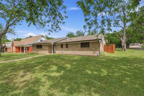 713 Waggoner Drive Arlington TX 76013