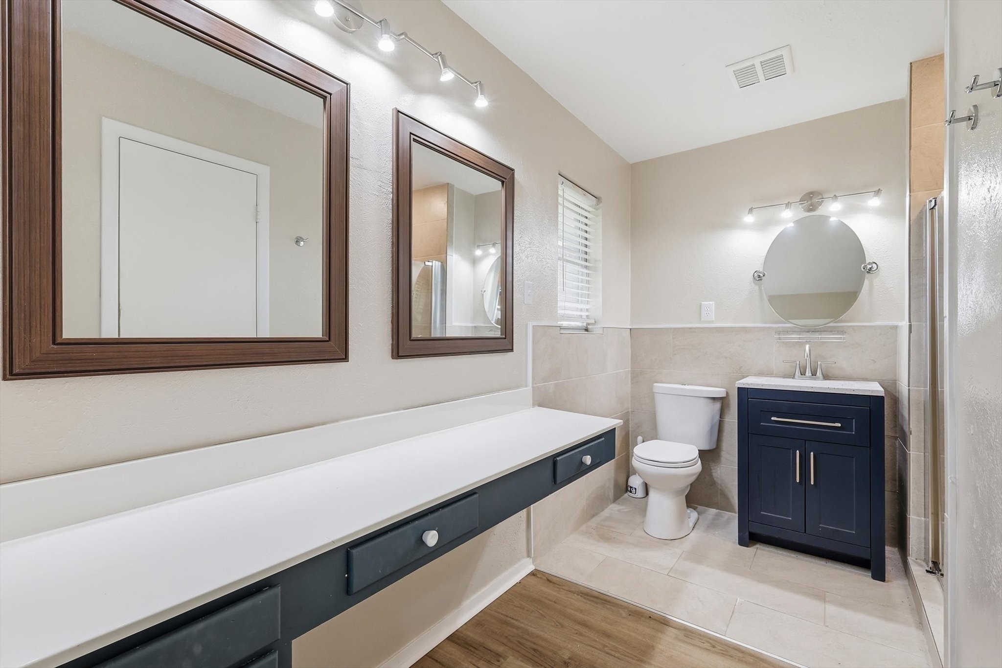713 Waggoner Drive Arlington TX 76013