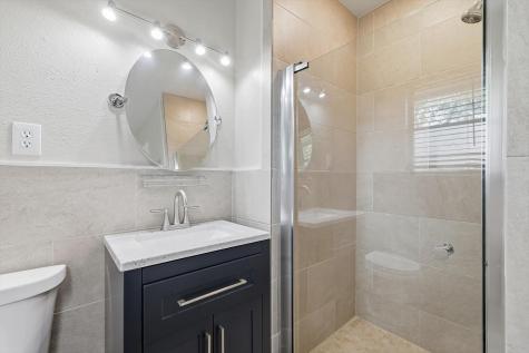 713 Waggoner Drive Arlington TX 76013