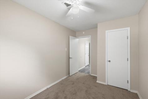 713 Waggoner Drive Arlington TX 76013