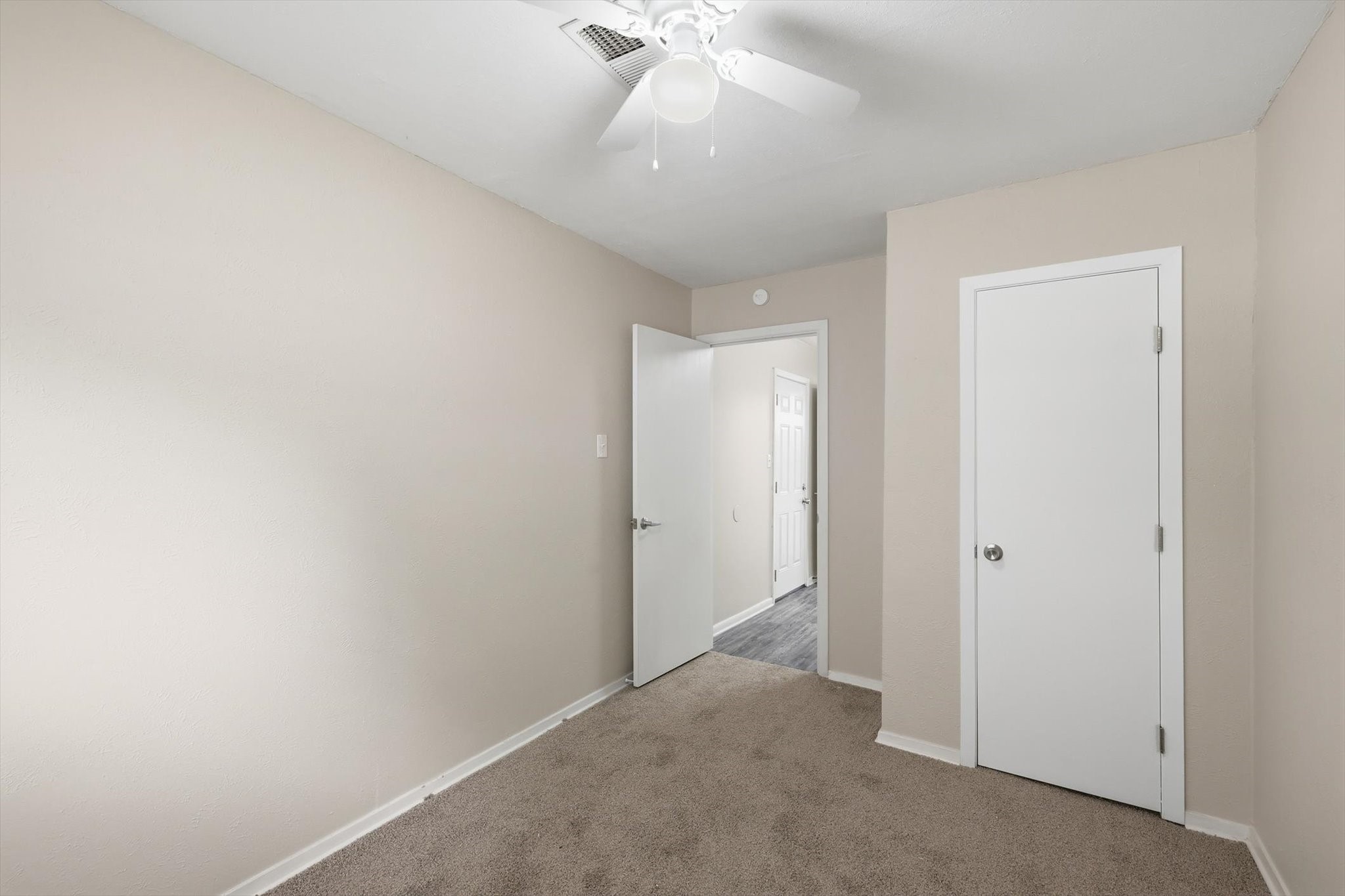 713 Waggoner Drive Arlington TX 76013