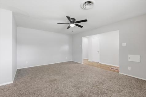 713 Waggoner Drive Arlington TX 76013