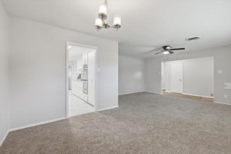 713 Waggoner Drive Arlington TX 76013