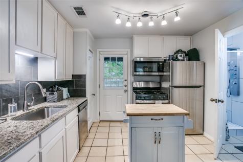3244 Sandage Avenue Fort Worth TX 76109